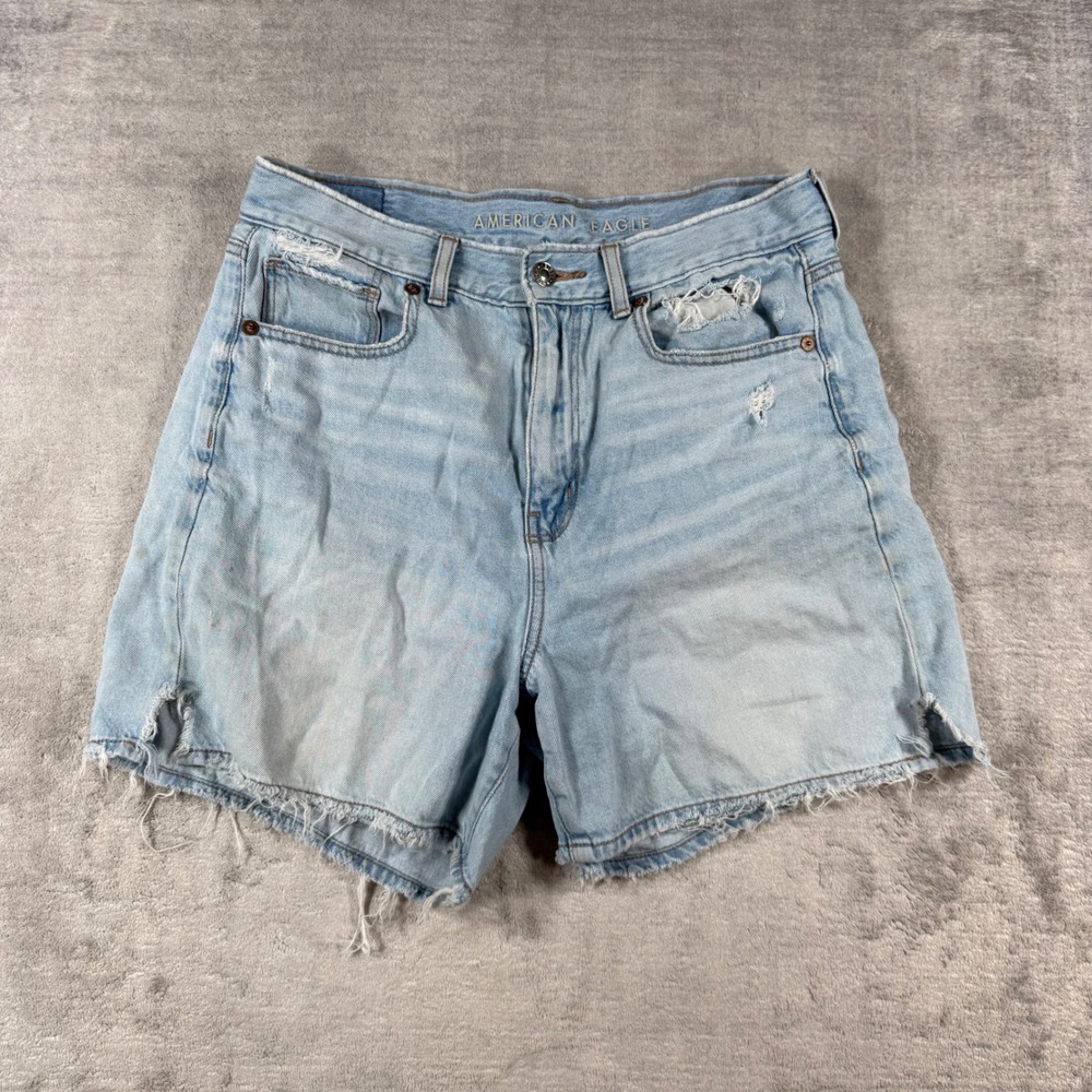 American Eagle Shorts Women 6 Blue Light Wash Distressed Denim Raw Hem High Rise
